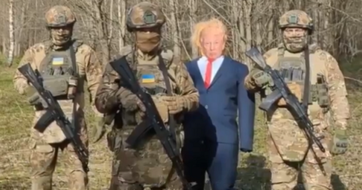 ‘Ukrainian army’ purportedly burns Trump in effigy