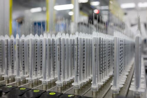 South Korea Curbs Syringe Hoarding As Iran War Cripples Supply