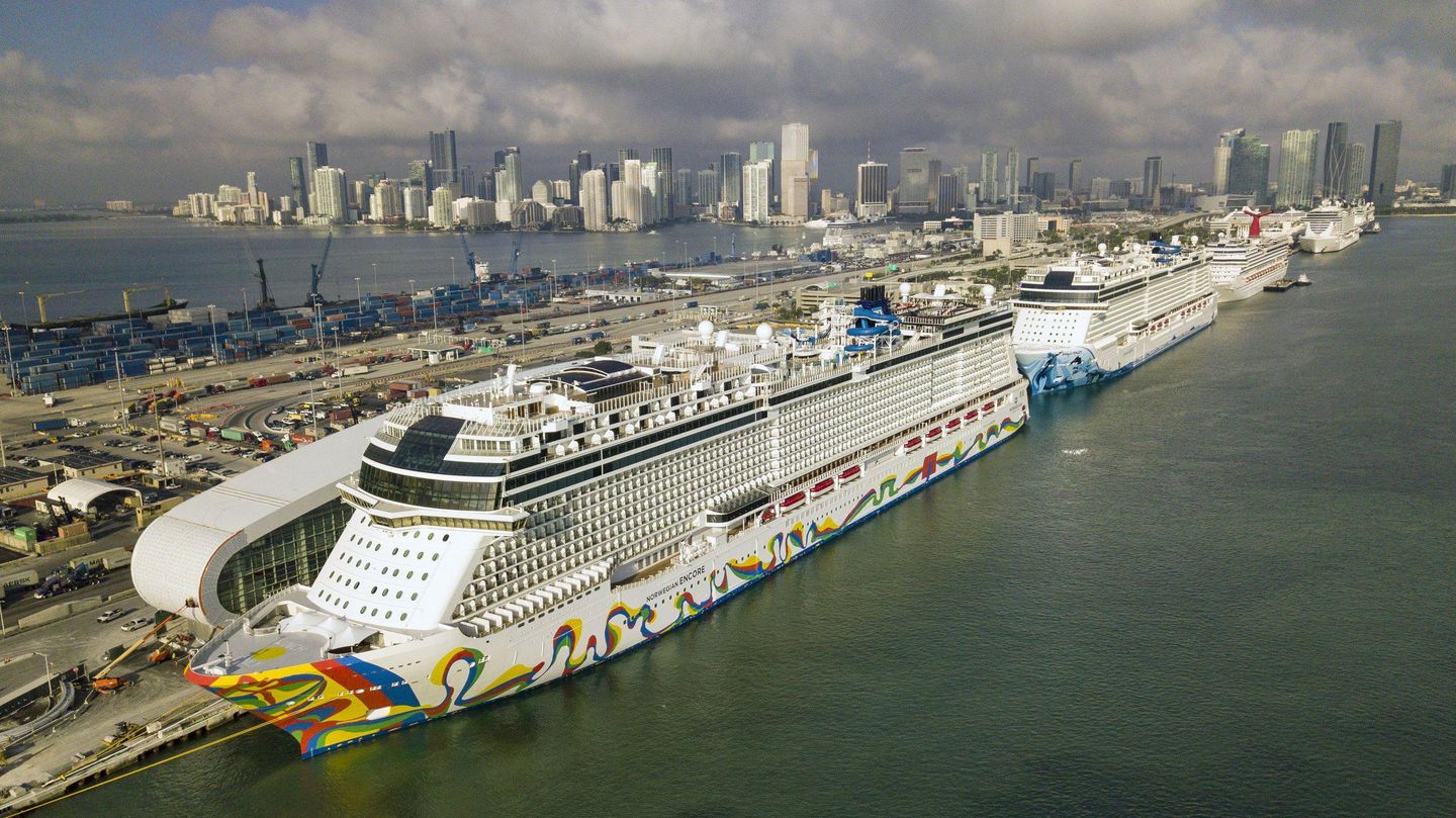 Cruise passengers stranded on San Francisco ship for nearly 9 hours in customs ‘nightmare’