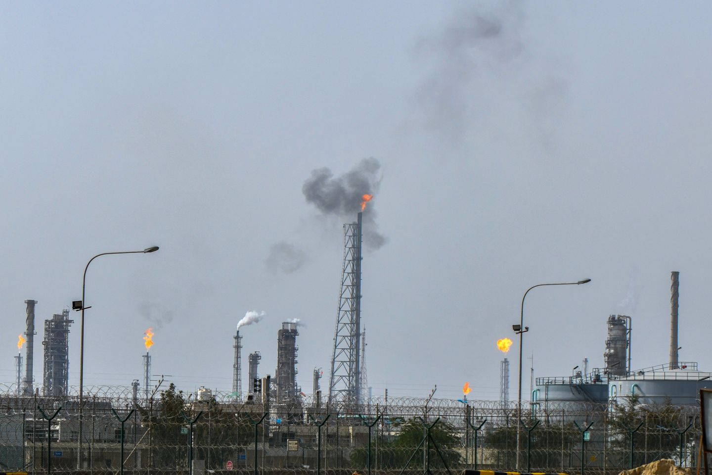 Kuwait says four men arrested for trying to infiltrate country are tied to IRGC