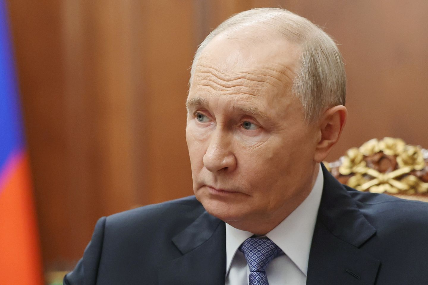 Putin hosts leaders of Southeast Asian nations, seeking to boost their business ties