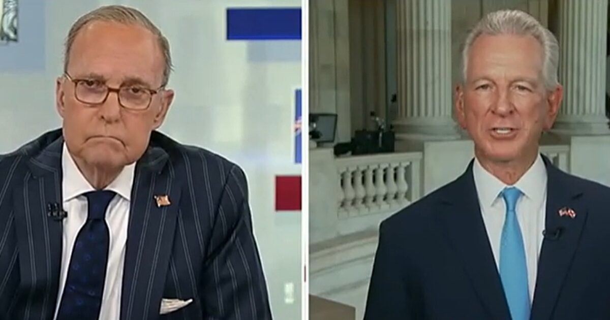 GOP senator draws a line in the sand over attacks on Trump and Vance