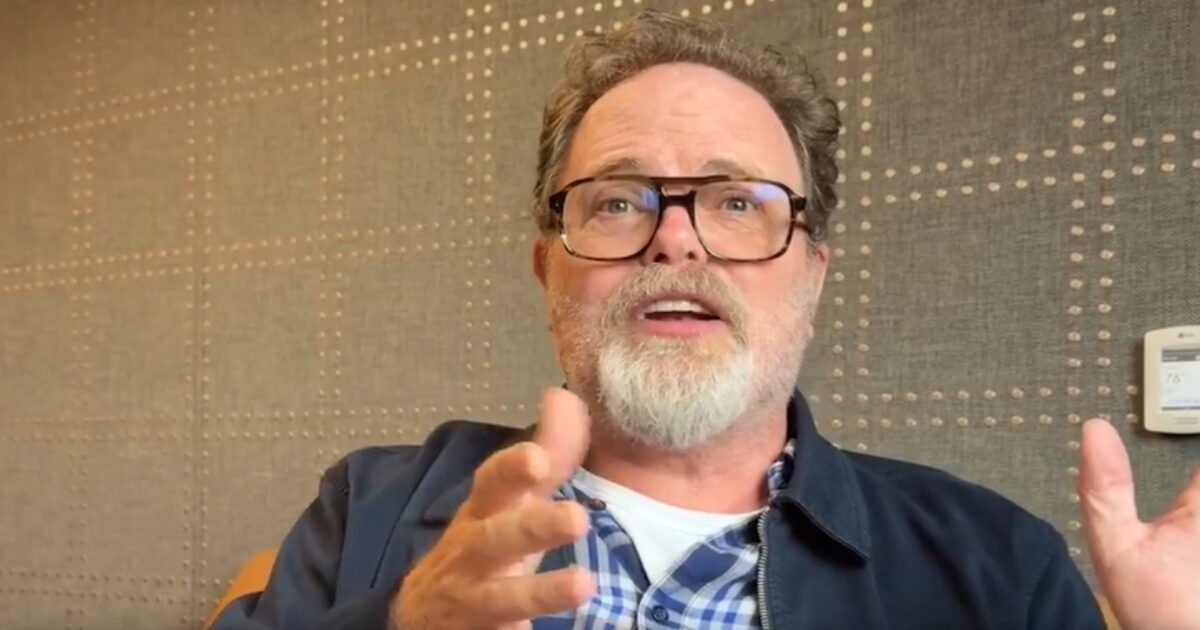 Actor Rainn Wilson takes aim at Democrats in Fox News interview