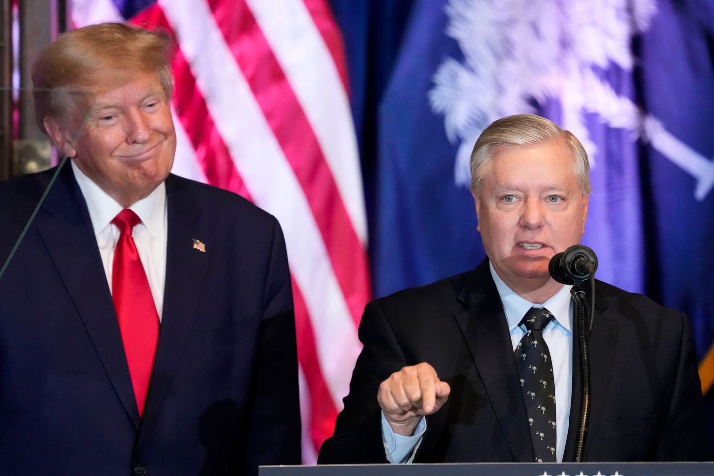 Trump calls for Iran to be added to Russia sanctions bill