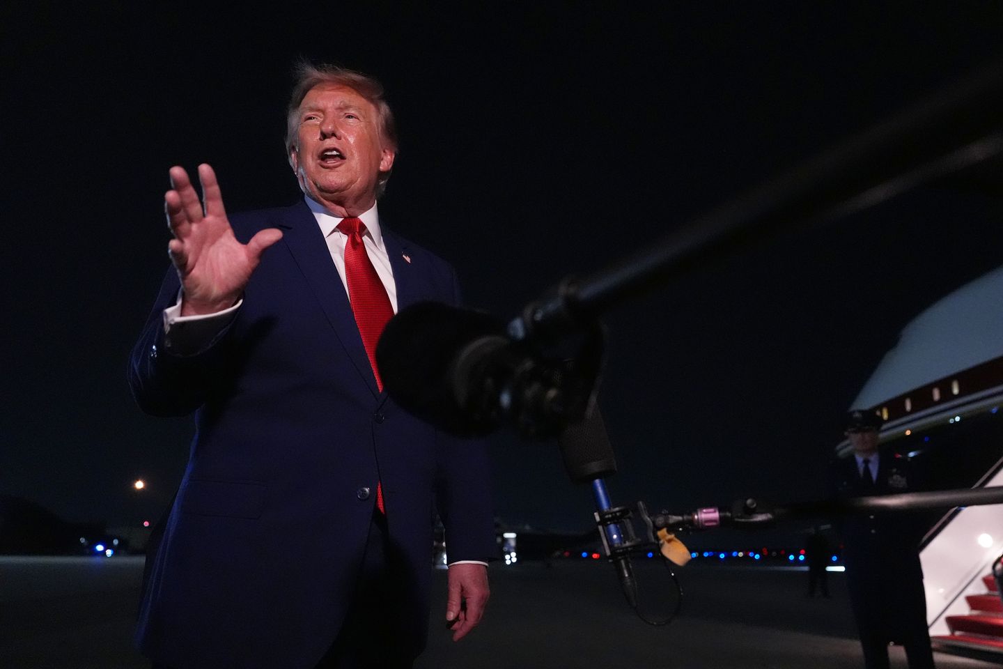 Trump says Iran is teetering from his blockade: ‘Praise be to Allah’