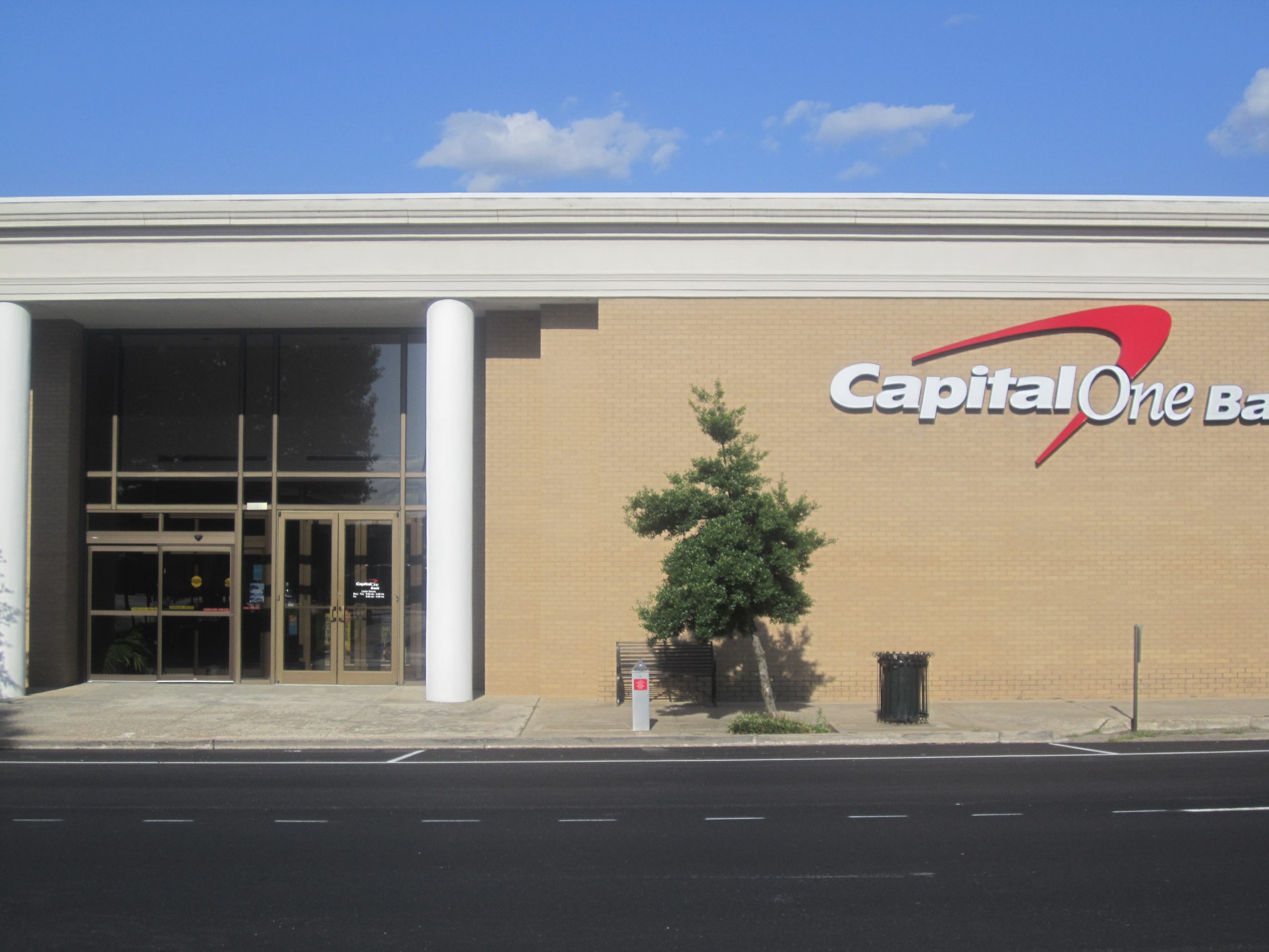 Capital One Admits It Closed Over 300 Trump Organization Accounts After Internal AML Review — Bank Calls Political Debanking Claims ‘Misguided’