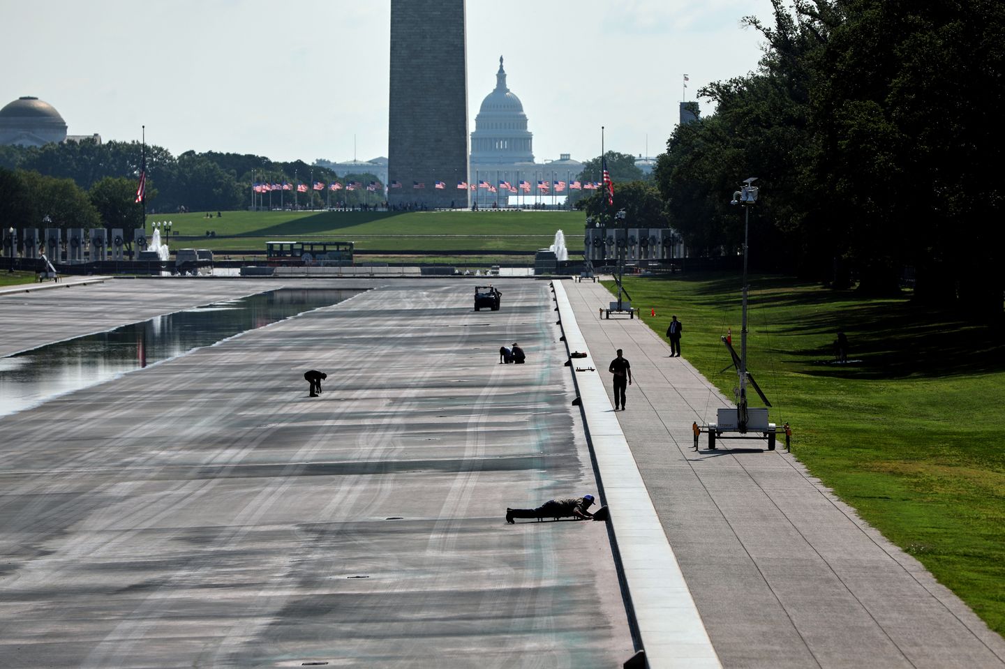 Trump administration awards $2.7 million contract for Reflecting Pool repairs