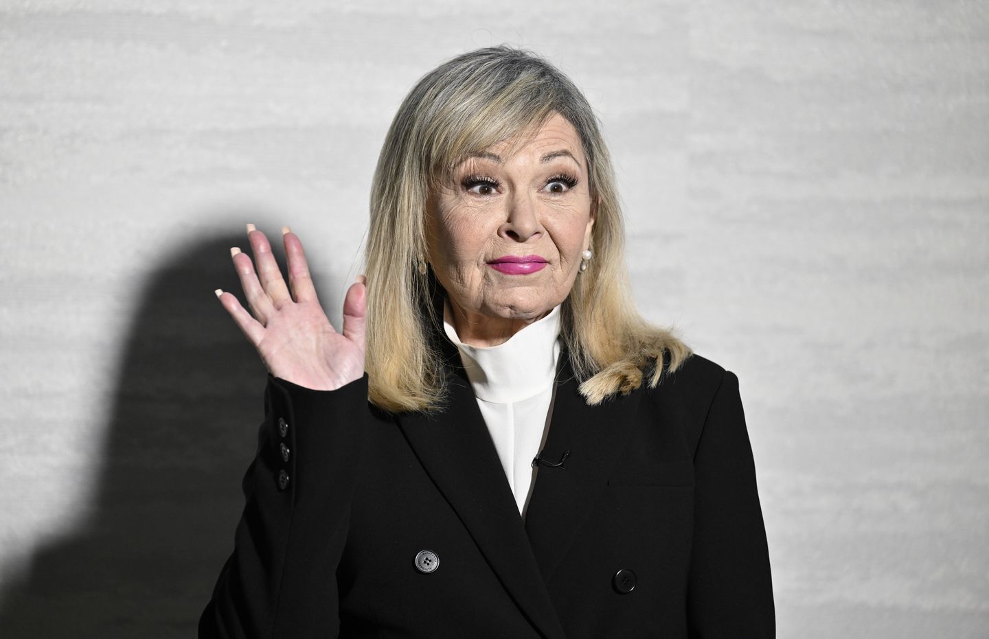 Roseanne Barr revives feud with Candace Owens