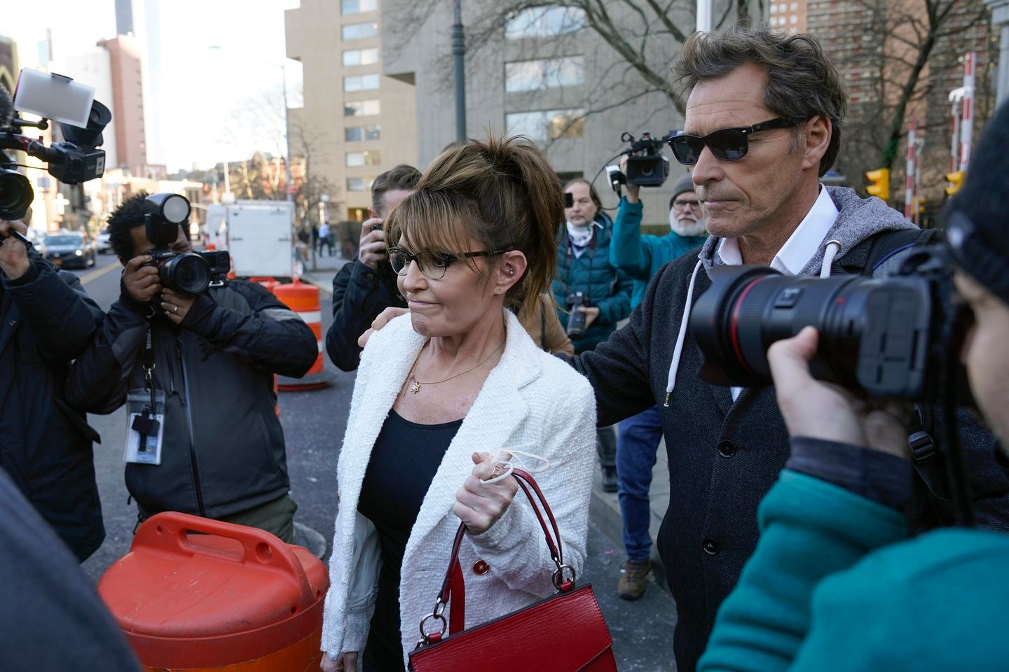 Sarah Palin mourns death of boyfriend, former NHL player Ron Duguay